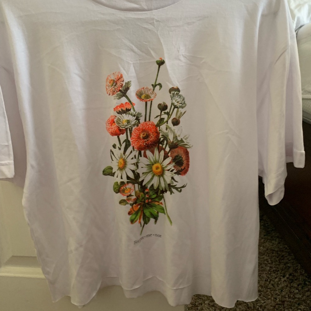 T-shirt.